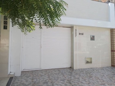 Casa, 3 quartos, 136 m² - Foto 1