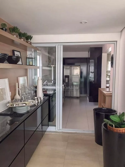 Apartamento, 3 quartos, 140 m² - Foto 1