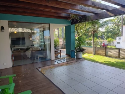 Casa, 4 quartos, 218 m² - Foto 3