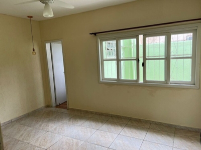 Casa, 3 quartos, 90 m² - Foto 1