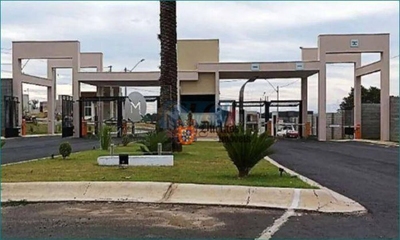 Loteamento e Condomínio, 250 m² - Foto 1