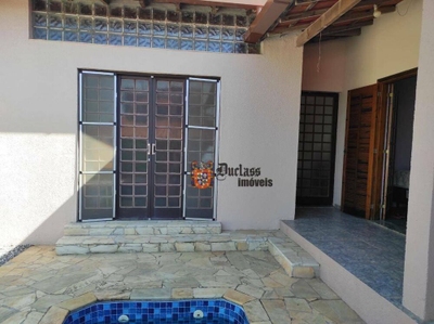 Chácara, 4 quartos, 1065 m² - Foto 1