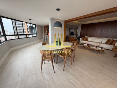 Apartamento, 3 quartos, 242 m² - Foto 2