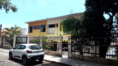 Casa, 5 quartos, 407 m² - Foto 1