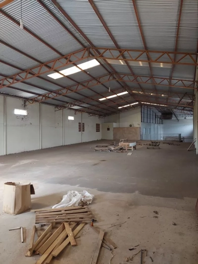 Prédio Inteiro - Foto 1