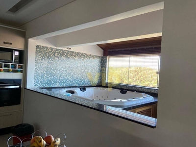 Cobertura, 3 quartos, 210 m² - Foto 2