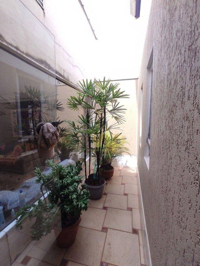 Casa, 3 quartos, 200 m² - Foto 1