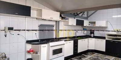 Casa, 5 quartos, 331 m² - Foto 1