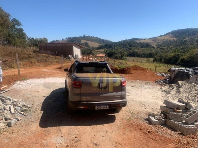 Chácara, 3 quartos, 1400 m² - Foto 1