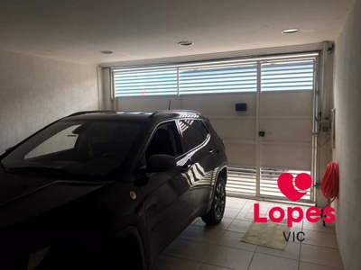 Sobrado, 3 quartos, 219 m² - Foto 1