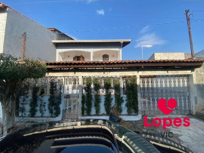 Sobrado, 4 quartos, 234 m² - Foto 1