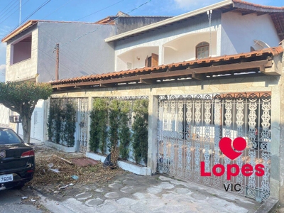 Sobrado, 4 quartos, 234 m² - Foto 2