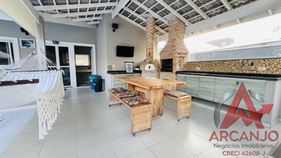 Casa, 3 quartos, 561 m² - Foto 1