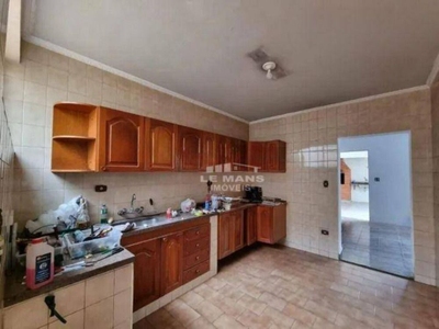 Casa, 3 quartos, 237 m² - Foto 1