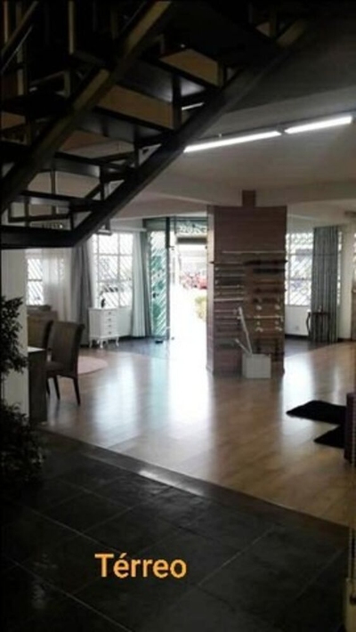 Depósito-Galpão, 1047 m² - Foto 1