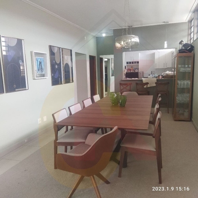 Prédio Inteiro, 200 m² - Foto 1