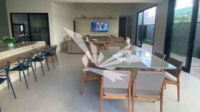 Casa, 4 quartos, 287 m² - Foto 1