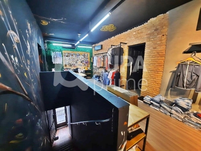 Prédio Inteiro, 678 m² - Foto 1