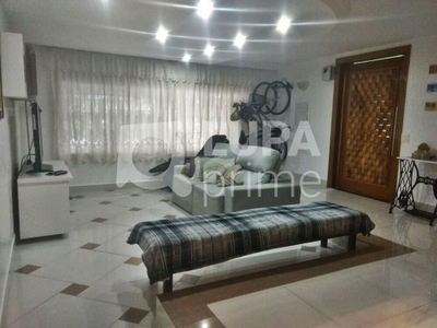 Casa, 3 quartos, 195 m² - Foto 2