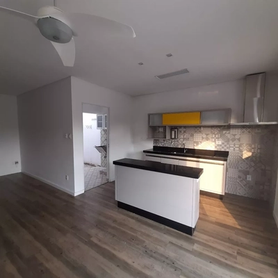 Casa, 3 quartos, 254 m² - Foto 1