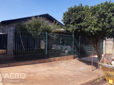 Casa, 2 quartos, 181 m² - Foto 1