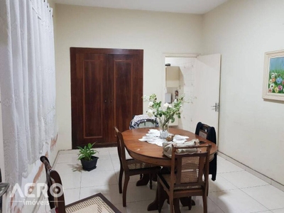 Casa, 3 quartos, 143 m² - Foto 1