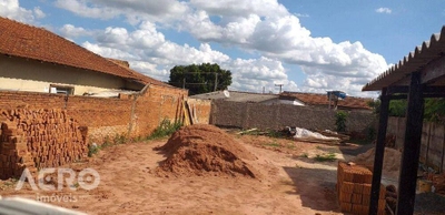 Terreno, 304 m² - Foto 1