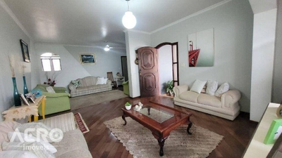 Casa, 3 quartos, 341 m² - Foto 2