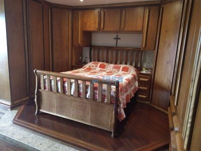 Sobrado, 3 quartos, 249 m² - Foto 4