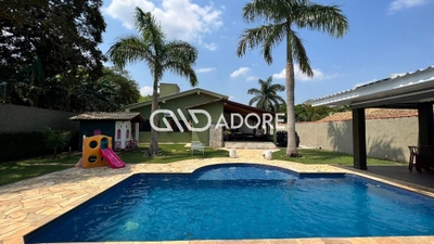 Casa, 3 quartos, 380 m² - Foto 1