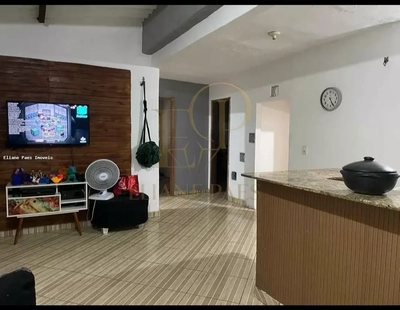 Casa, 3 quartos, 200 m² - Foto 1