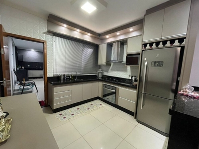 Casa, 3 quartos, 139 m² - Foto 2