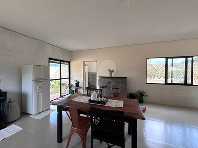 Casa, 2 quartos, 186 m² - Foto 1