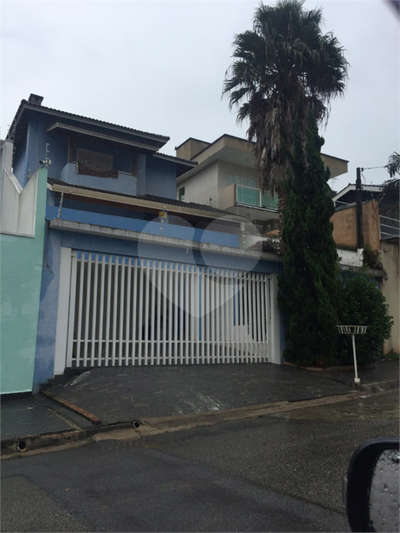 Sobrado, 3 quartos, 207 m² - Foto 1