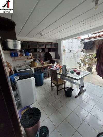 Casa, 4 quartos, 190 m² - Foto 2