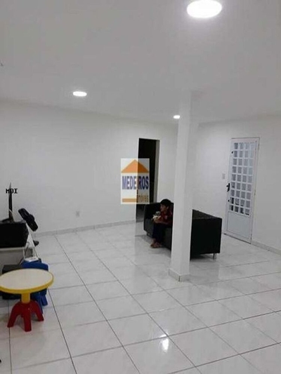 Casa, 2 quartos, 200 m² - Foto 3