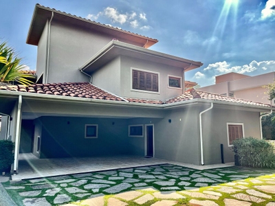 Casa, 4 quartos, 720 m² - Foto 1