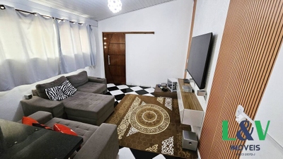 Casa, 4 quartos, 187 m² - Foto 1