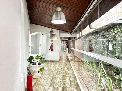 Casa, 4 quartos, 418 m² - Foto 1