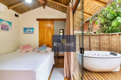 Chácara, 4 quartos, 1800 m² - Foto 1