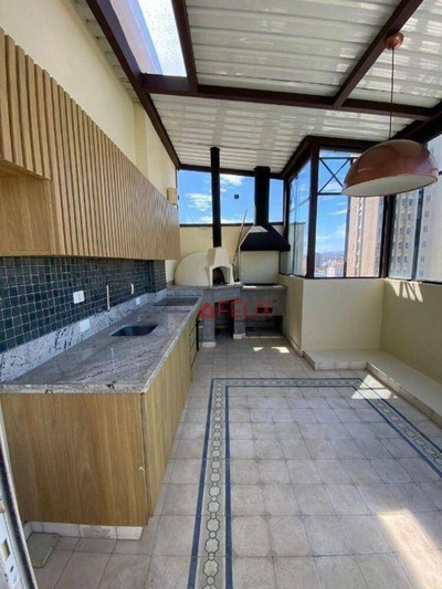 Cobertura, 3 quartos, 235 m² - Foto 2