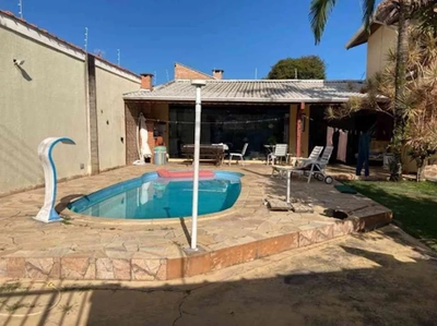 Sobrado, 4 quartos, 220 m² - Foto 2