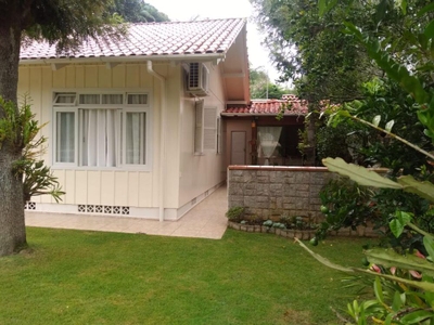 Casa, 3 quartos, 176 m² - Foto 2