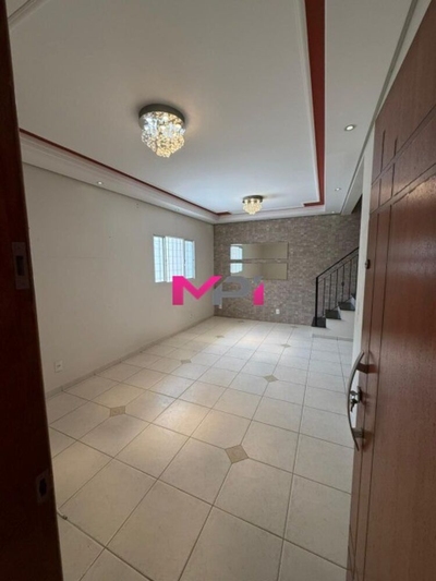 Sobrado, 3 quartos, 195 m² - Foto 1