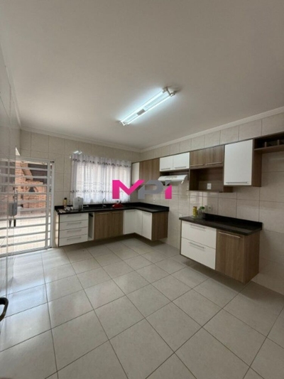 Sobrado, 3 quartos, 195 m² - Foto 3