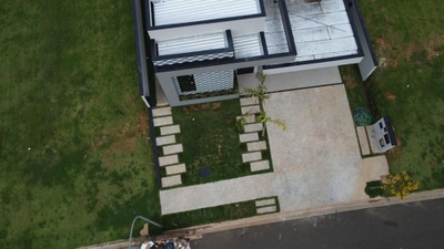 Casa, 3 quartos, 235 m² - Foto 1