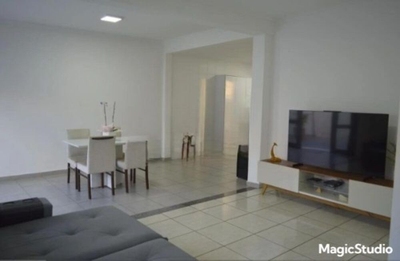 Casa, 4 quartos, 202 m² - Foto 1