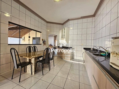 Casa, 4 quartos, 213 m² - Foto 4