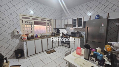 Casa, 3 quartos, 260 m² - Foto 5