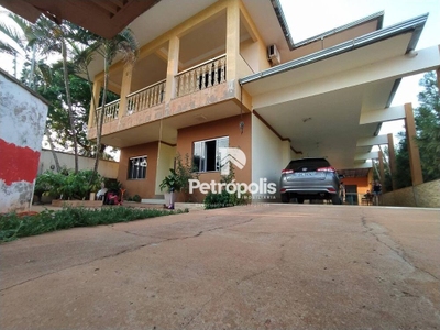 Sobrado, 3 quartos, 399 m² - Foto 1